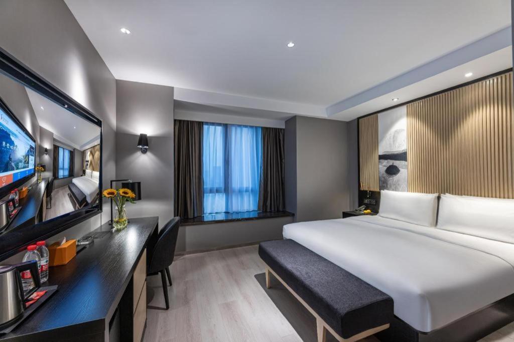 Ji Hotel Shanghai Hongqiao Gubei Fortune Center エクステリア 写真